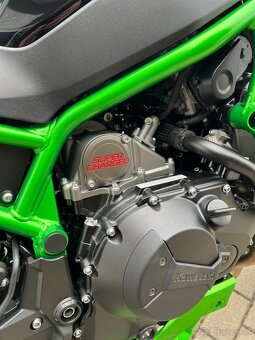 Kawasaki ZH2 SE - 200 koní, Brembo, el. podvozok - akcia - 6