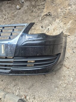 Predám predný nárazník na Volkswagen Touran mk2 2006-2012 - 6
