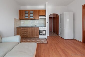 Na predaj | 2 izbový byt, Petržalka - Holíčska ul. - 6