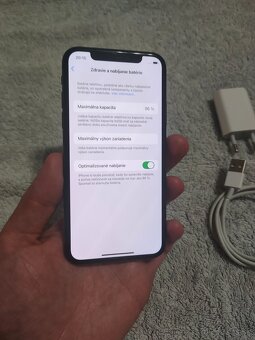 Apple iphone XS 64GB - 6