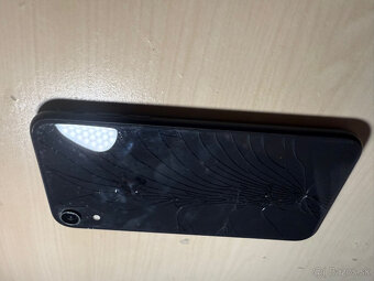 Predám iPhone XR, 64 GB - 6