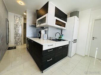 Na predaj zariadený 2i byt v centre mesta Malacky. - 6