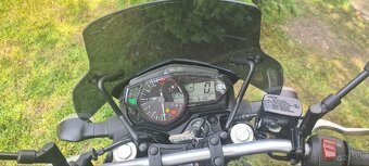 YAMAHA MT03 - 6