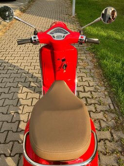 NA PREDAJ VESPA Primavera 125 - 6