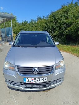 Volkswagen Touran 1,9 TDi, 77 kW, r.v. 2009 - 6