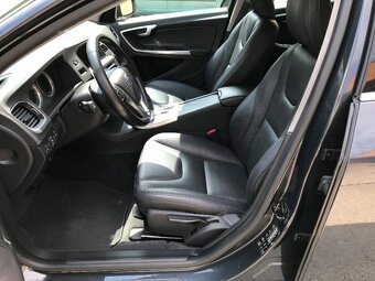 Predám Volvo S60 D5 – 2,5D, 151 kW, spoľahlivý 5-valec - 6
