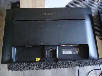 Predám 2ks LED Monitor Philips 243V5Q - 6