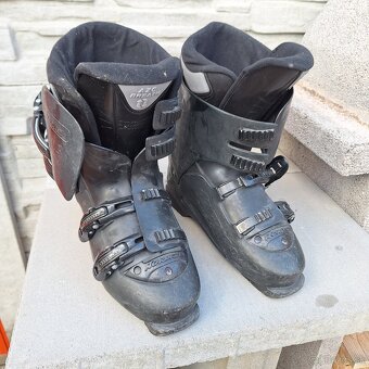 Lyže a lyžiarky - 6