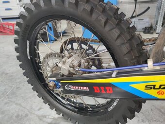 Suzuki RM-Z 450 vstrek - 6