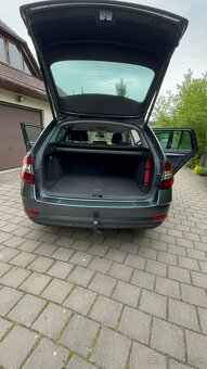 Skoda OCtavia Combi 2,0 TDi DSG - 6