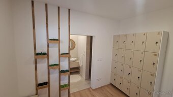PRENÁJOM-kancelárie/salón s parkovaním hneď pri budove v KN - 6