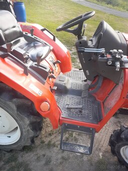 Ponukam na predaj malotraktor yanmar4x4 af210 s rotavatom - 6