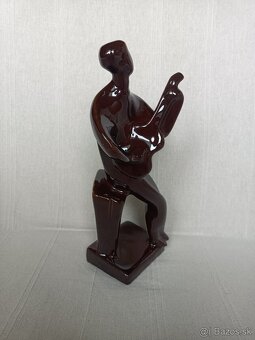 Porcelánová soška gitarista brusel - 6