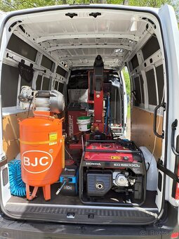 Predám pojazdný pneuservis Renault Master L3H2P3 - 6
