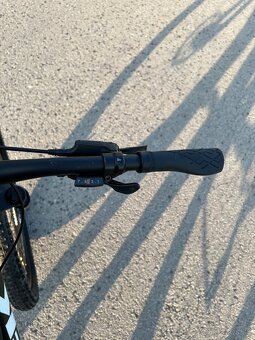 Trek Marlin 5 - L, 29” - 6