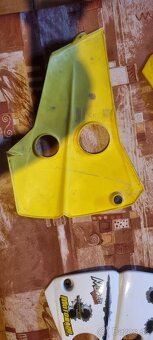 Plasty nádrže Husaberg, prsíčka - 6
