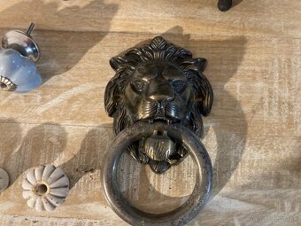 Úchyty na dvierka - 6