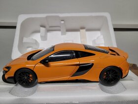 Model 1:18 McLaren 675 LT Autoart Orange - 6