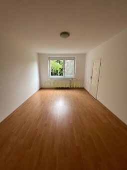 2 - izbový byt na Záhoráckej ulici - 6