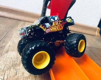 Hot Wheels - Monster Truck - 6
