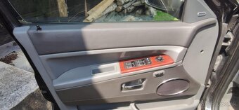 Jeep Grand Cherokee 3.0 - 6