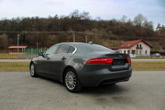 Jaguar XE 2.0 I4D Prestige AT, Nelakované - 6