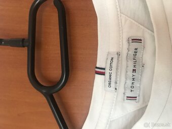TOMMY HILFIGER originál holografik damske tricko S - 6