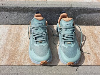 Altra Timp 5 - 6