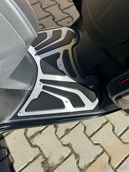 Peugeot METROPOLIS SW 400 - 6