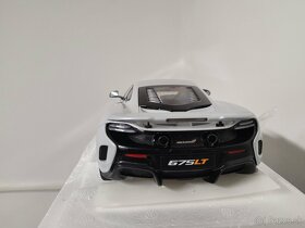 Model 1:18 McLaren 675 LT Autoart - 6