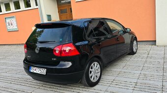 Volkswagen Golf V 1.9TDI - 6