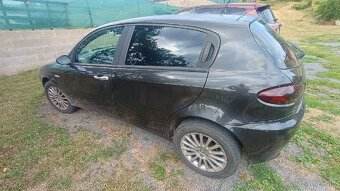Alfa Romeo 147 jtd - 6