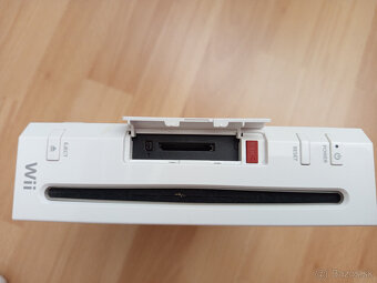 Nintendo Wii + 4hry+štvrtá hra má až 73 rôznych minihier - 6