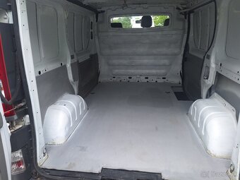 OPEL VIVARO 2.0 DIESEL ROK 2011 - 6