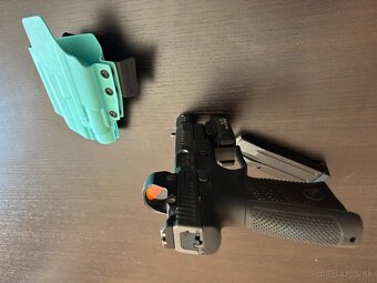 Cz p10c OR SR 9mm luger - 6