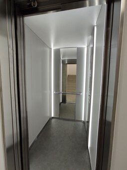 Priestory vhodné na ambulancie, kliniku alebo rehabilitáciu, - 6