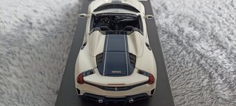 Predám model Ferrari 488 Pista Spider 1:43 - 6