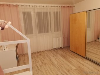 Prenájom 3 izbový byt Levice - 6