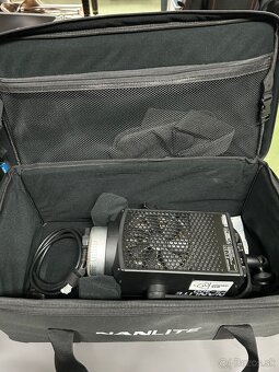 Predám set štúdiových svetiel Nanlite FS-300 - 6