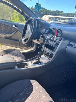 Mercedes-Benz C180 - 6