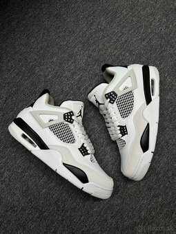Nike Air Jordan 4 Retro "Military Black" - 6
