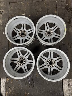 MERCEDES AMG ORIGINAL A2124012302 R18 ET48 5x112 - 6