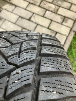 Zimne pneumatiky 215/60 R16 Dunlop - 6