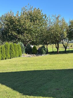 Pozemok s letnou chatkou 1021m2 vhodný na stavbu domu - 6