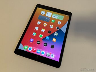 Apple iPad 8. generácia 128GB - 6