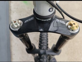 Downhil Specialized - 6
