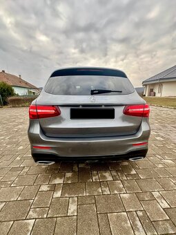 Mercedes GLC - 6