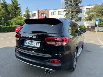 KIA Sorento 2.2 CRDi 4WD Platinum A/T - 6