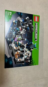 LEGO® Minecraft 21246 Bitka v v Deep Darku - 6