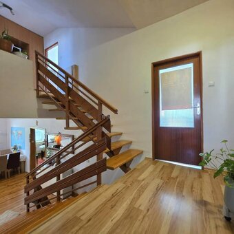 Moderný dvojgeneračný a RD, 380m2, Sečovce, 6a pozemok, foto - 6